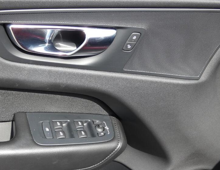 Volvo XC60 9