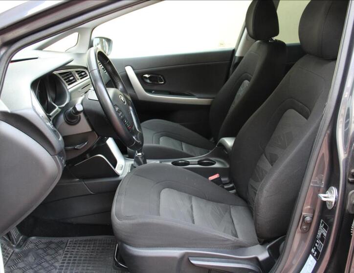 KIA Ceed 12