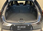 Lexus UX 300h 9