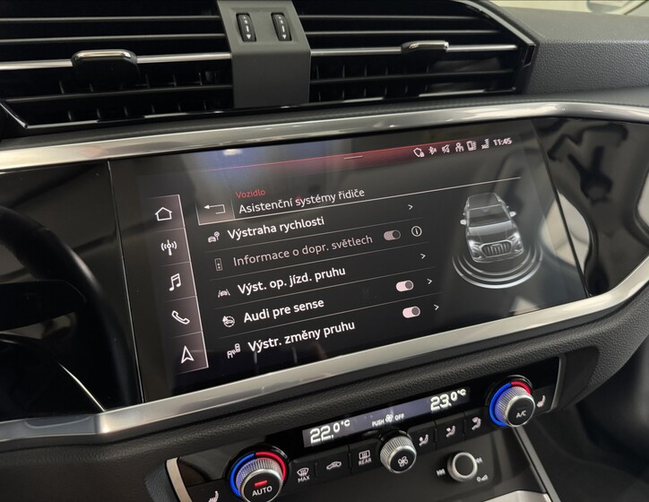 Audi Q3 30