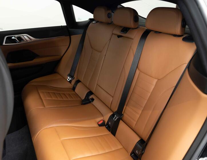 BMW i4 21