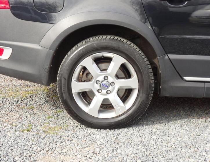 Volvo XC70 9