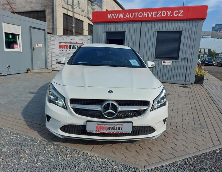 Mercedes-Benz CLA 4