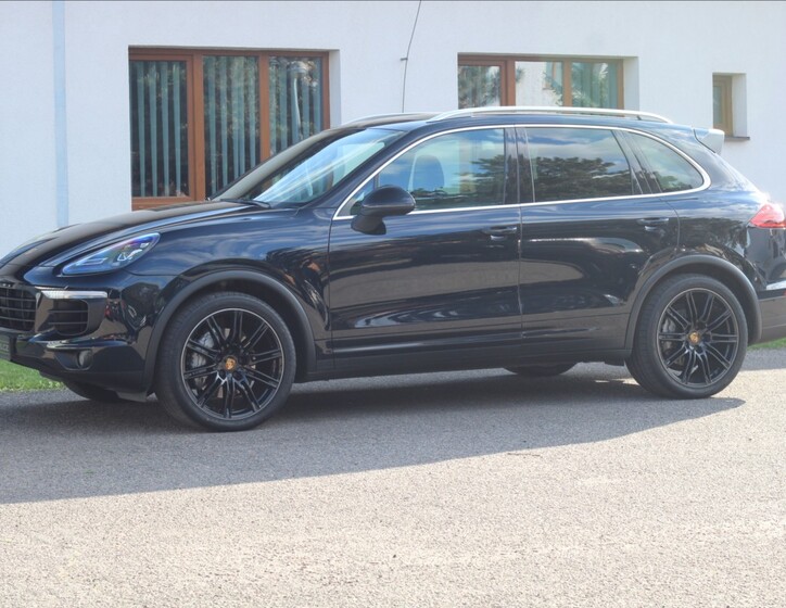 Porsche Cayenne 6