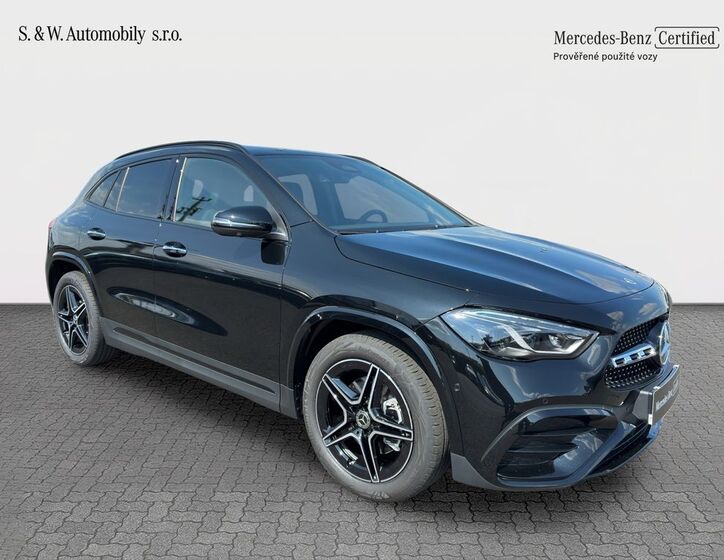 Mercedes-Benz GLA 4