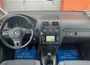 Volkswagen Touran 9