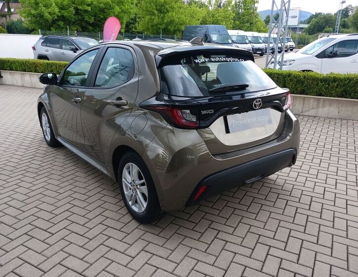 Toyota Yaris 4