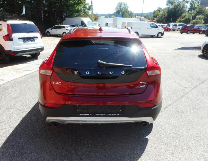 Volvo V40 6