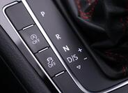 Volkswagen Golf 31