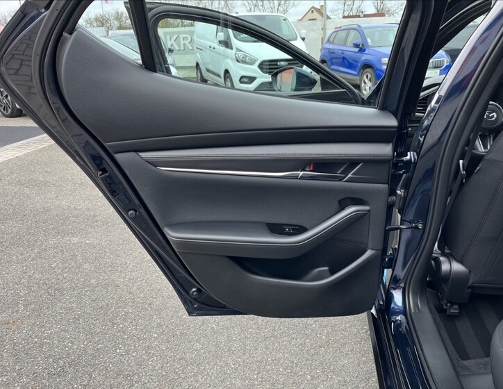 Mazda 3 42