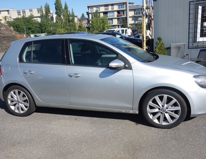 Volkswagen Golf 25