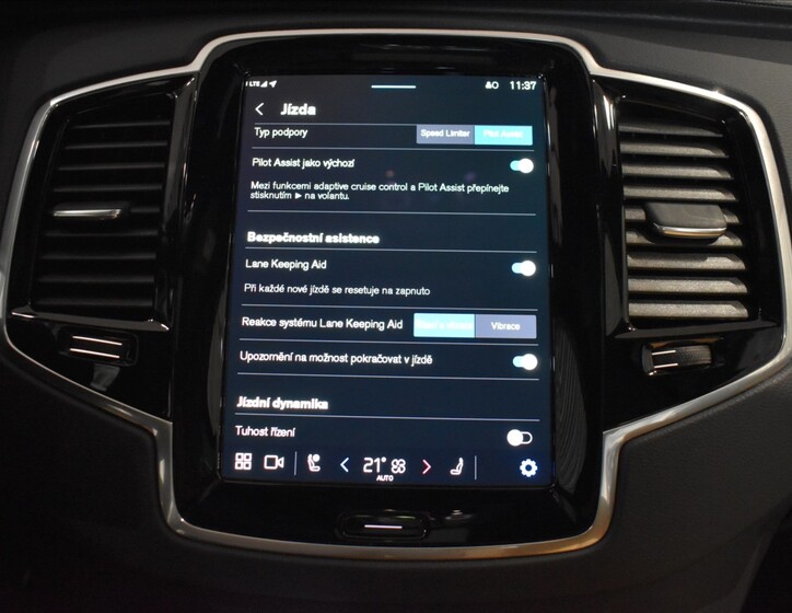 Volvo XC90 22