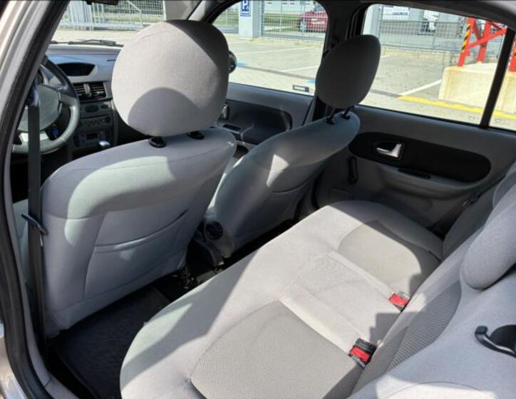 Renault Thalia 12