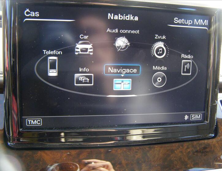 Audi A8 55