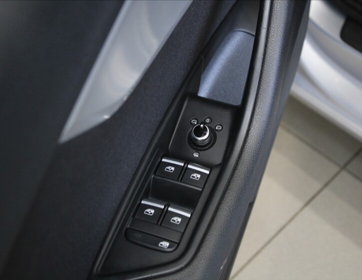 Audi A4 15