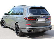 BMW X7 9
