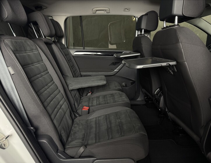 Volkswagen Touran 13