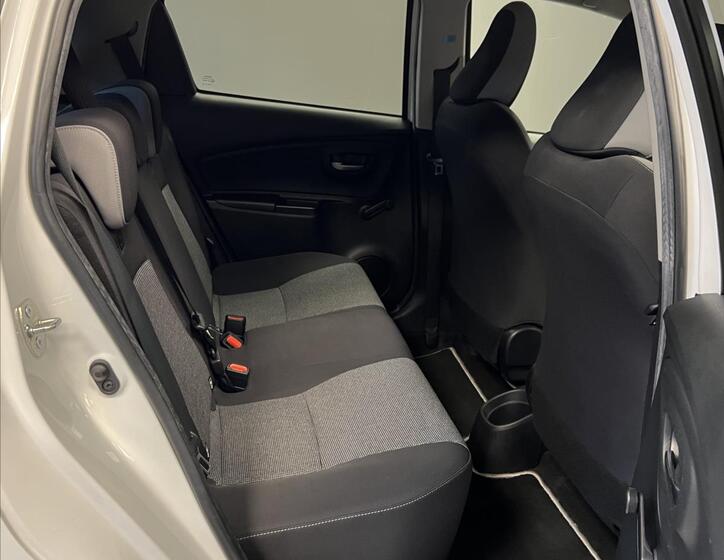 Toyota Yaris 11