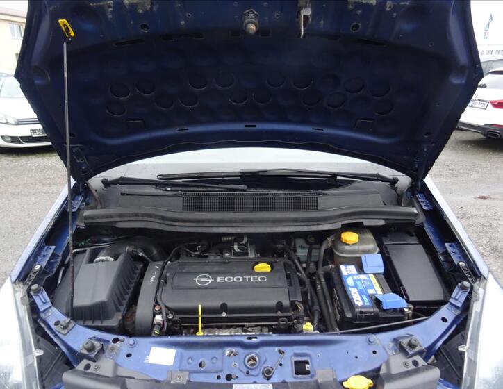 Opel Zafira 23