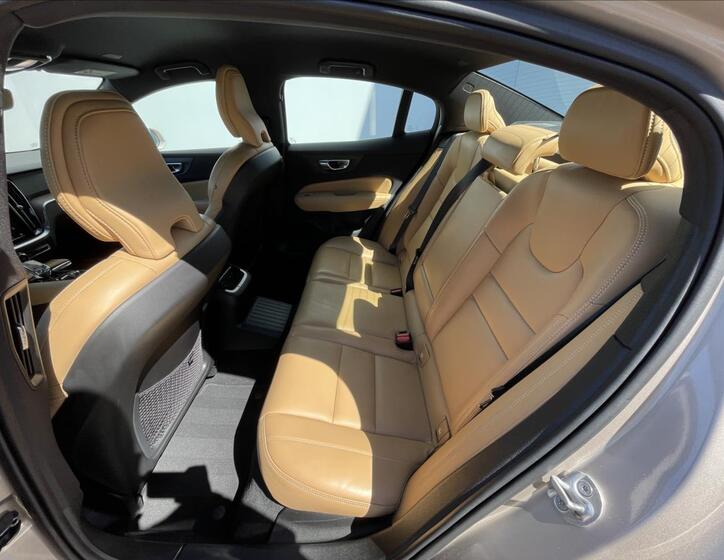 Volvo S60 14