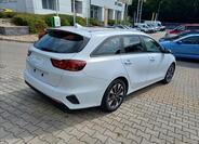 KIA Ceed 5
