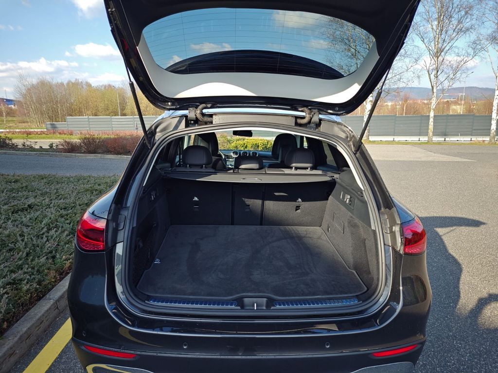 Mercedes-Benz GLC 17