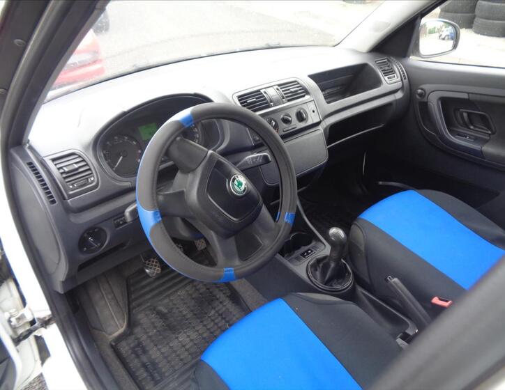 Škoda Praktik 12