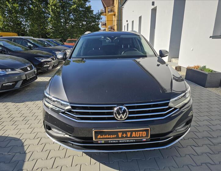 Volkswagen Passat 2