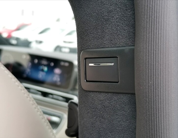 Mercedes-Benz Třídy V 42