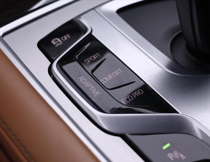 BMW Řada 7 39