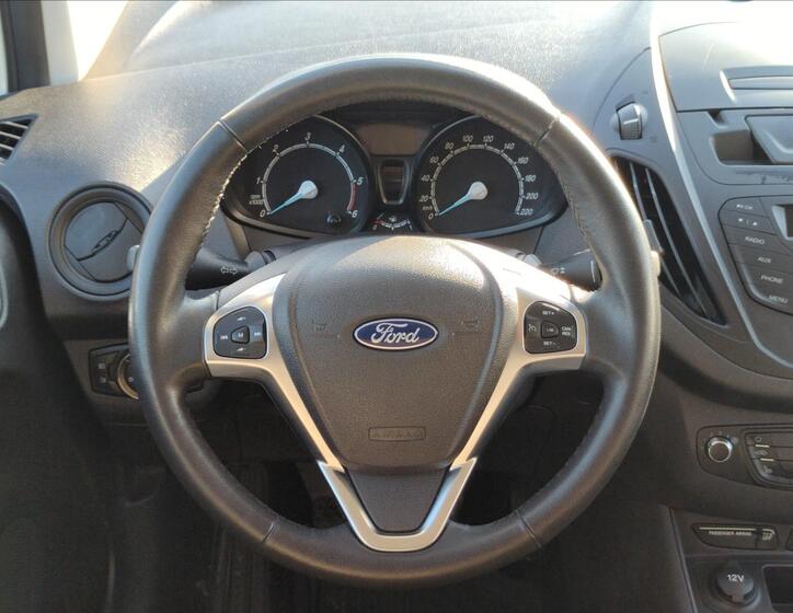 Ford Tourneo Courier 15