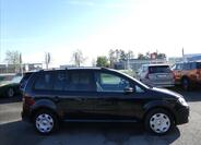 Volkswagen Touran 8