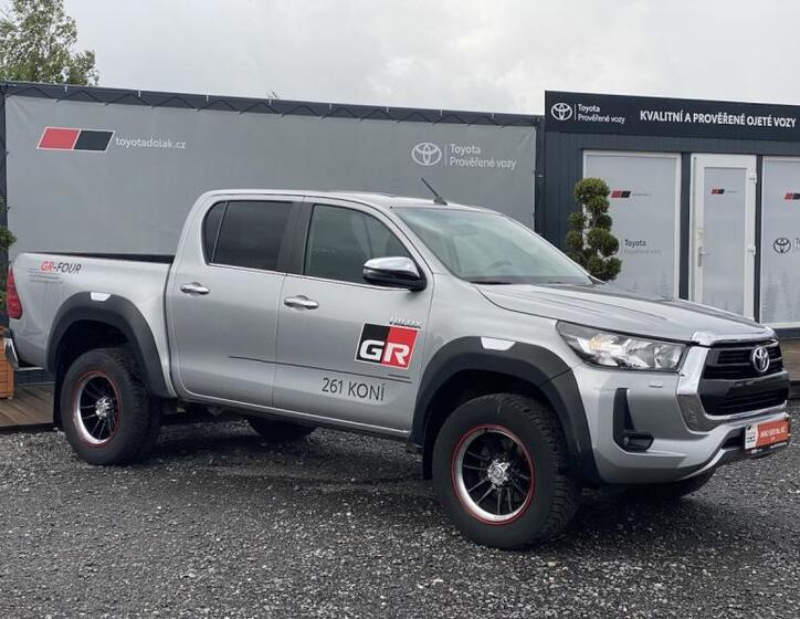 Toyota Hilux 1