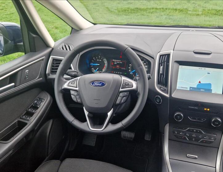 Ford S-MAX 10