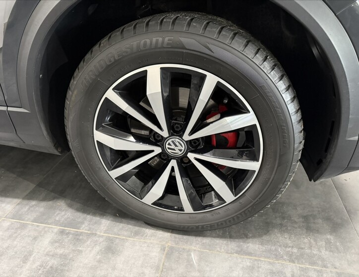 Volkswagen T-Roc 31