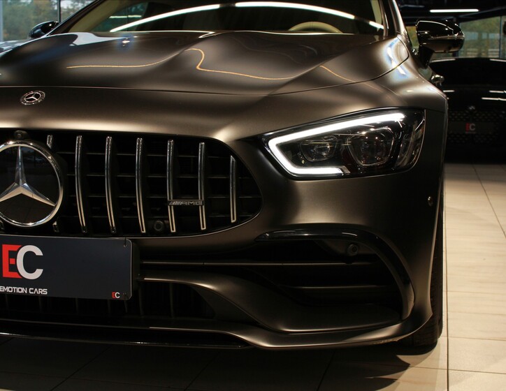 Mercedes-Benz AMG GT 38