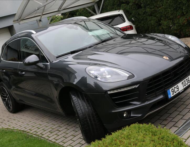 Porsche Macan 13