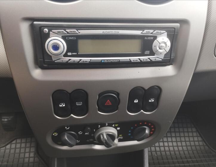 Dacia Sandero 12
