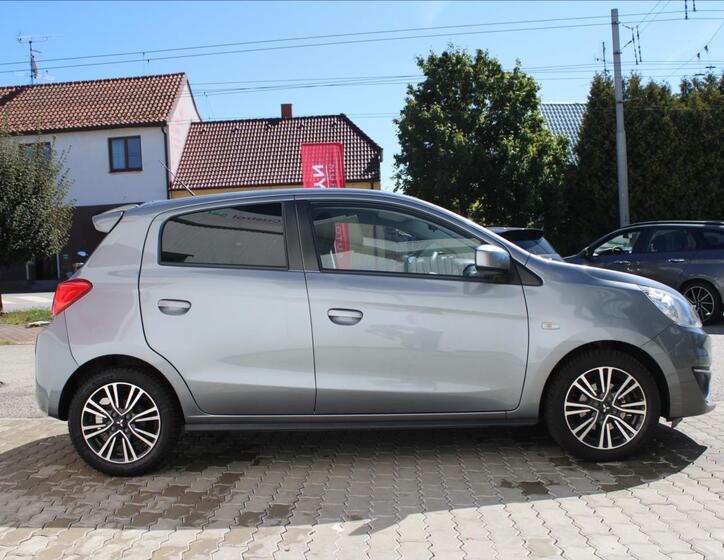Mitsubishi Space Star 3