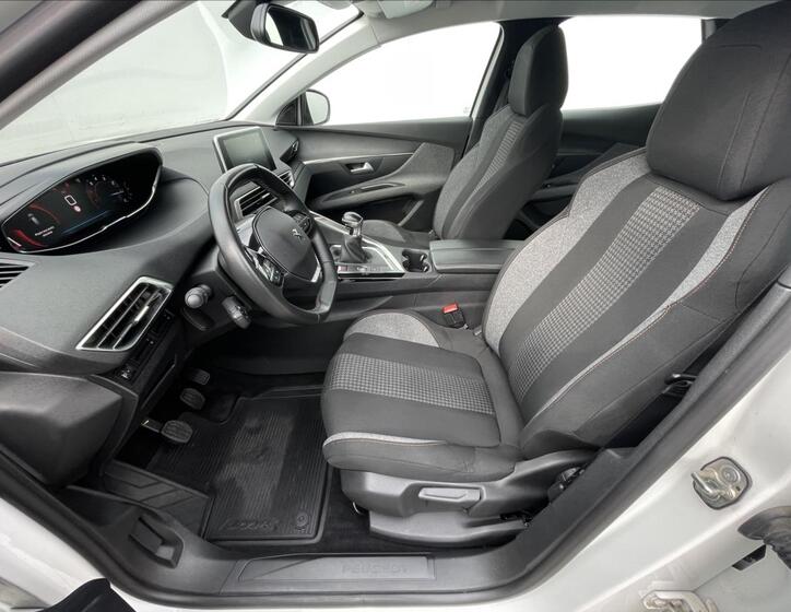Peugeot 3008 4