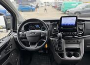 Ford Tourneo Custom 23