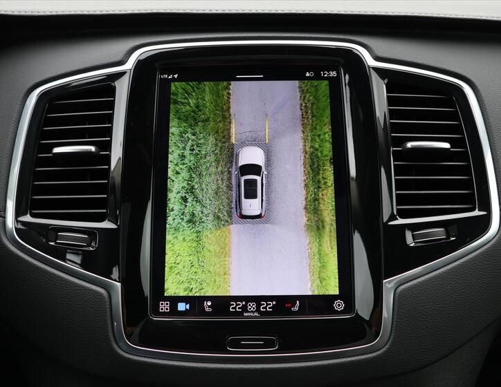 Volvo XC90 33