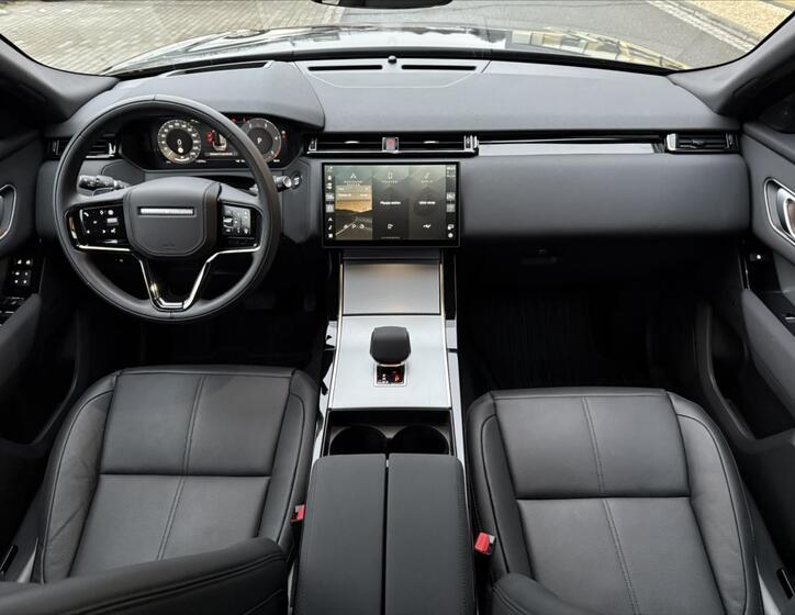 Land Rover Range Rover Velar 14