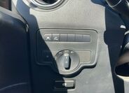Mercedes-Benz Vito 21