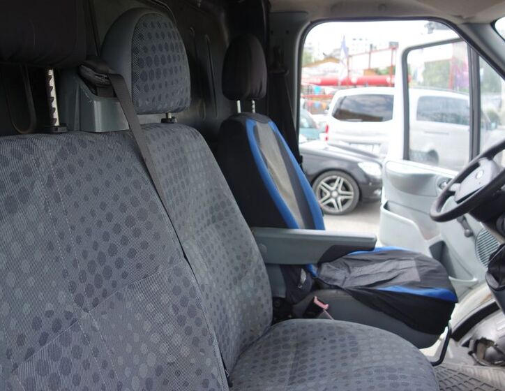 Ford Transit 18