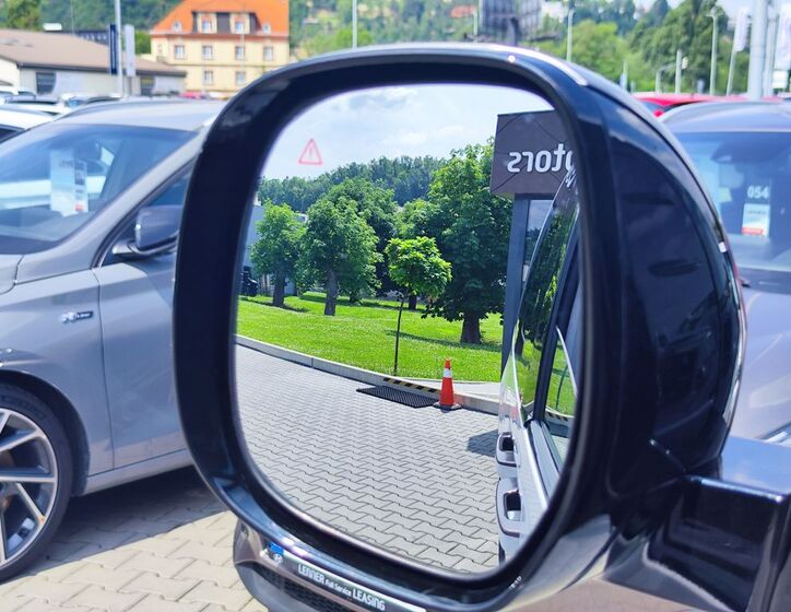 Hyundai Staria 20