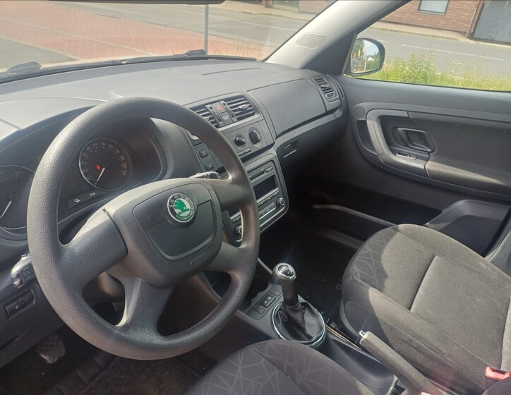 Škoda Roomster 7