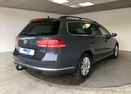 Volkswagen Passat 9