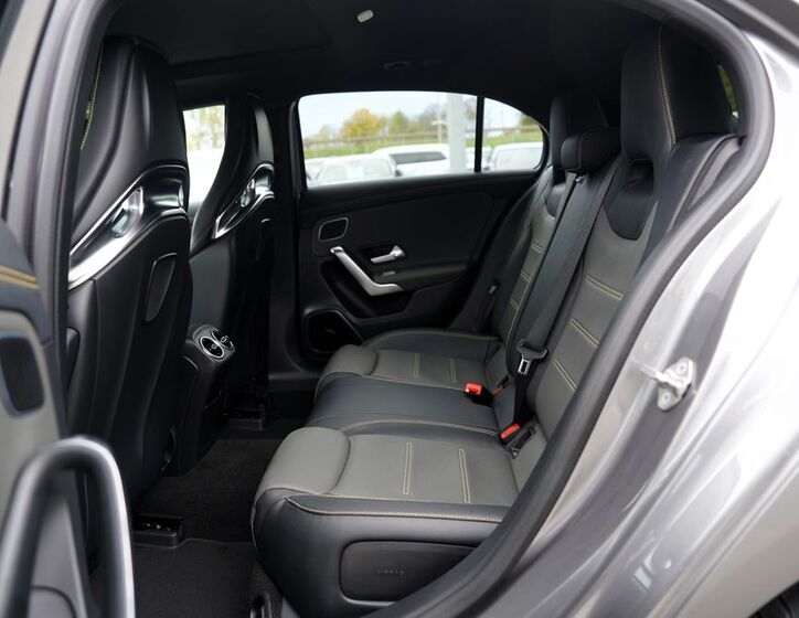 Mercedes-Benz Třídy A 32