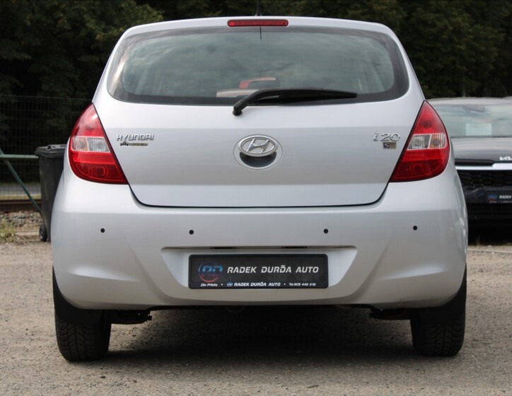 Hyundai i20 6